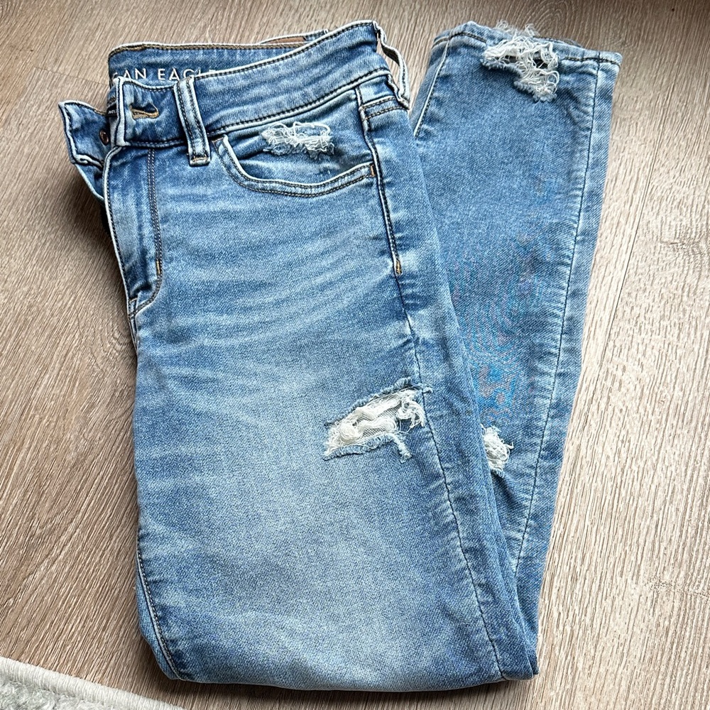 American eagle cropped leggings distressed
